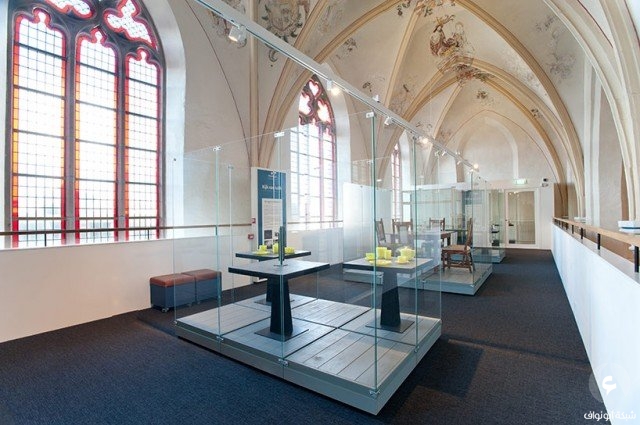تحويل كنيسة قديمة إلى مكتبة رائعة في مدينة زوول الهولندية (18 صورة). Church-Transformed-into-Bookstore-14-640x425