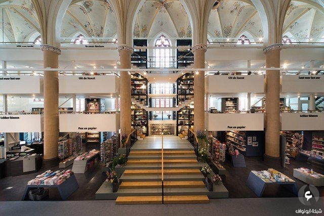 تحويل كنيسة قديمة إلى مكتبة رائعة في مدينة زوول الهولندية (18 صورة). Church-Transformed-into-Bookstore-18-640x427