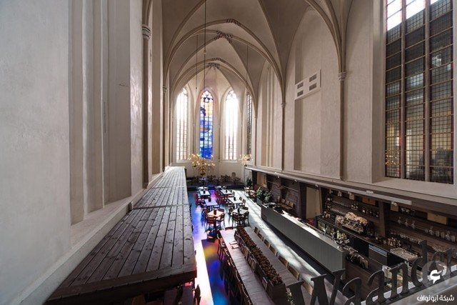 تحويل كنيسة قديمة إلى مكتبة رائعة في مدينة زوول الهولندية (18 صورة). Church-Transformed-into-Bookstore-4-640x427