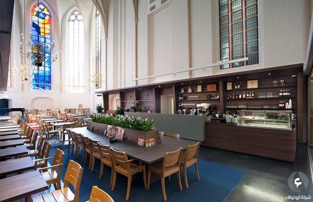 تحويل كنيسة قديمة إلى مكتبة رائعة في مدينة زوول الهولندية (18 صورة). Church-Transformed-into-Bookstore-7-640x414