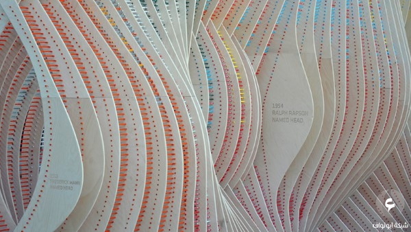 مجسم مذهل مصنوع من 8.080 قلم ملون Centennial-chromagraph-comprises-8000-colored-pencils-designboom-08