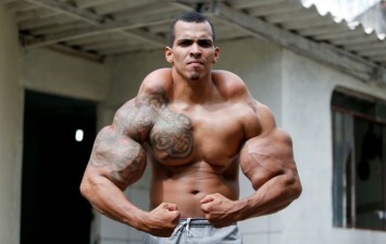 romario dos santos alves bodybuilder