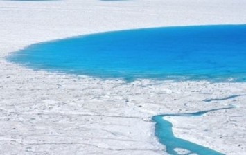Greenland's vanishing lakes mystery