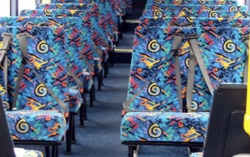 the-real-reason-why-bus-seats-are-designed-with-ugly-multicolor-patterns