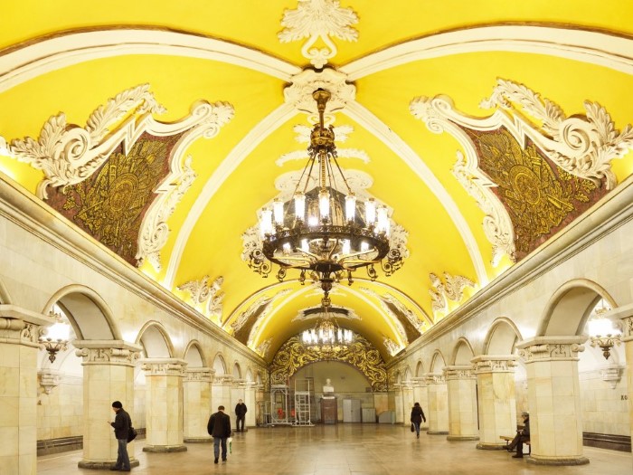 محطة كومسومولسكايا في موسكو 