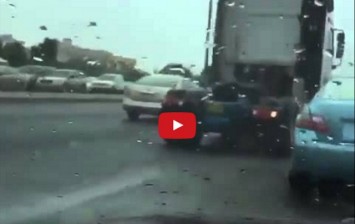 فيديو حادث سيارة