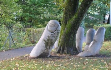 sculpture around tree