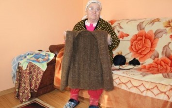 Woman Knits Vest Out of Own Hair