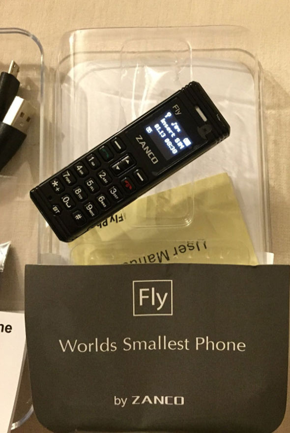 أصغر هاتف 