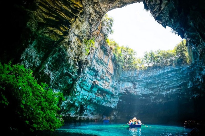 Melissani-Lake-13061