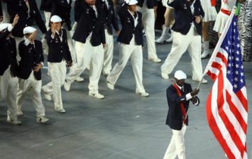 إخفاض العلم في الأولمبياد