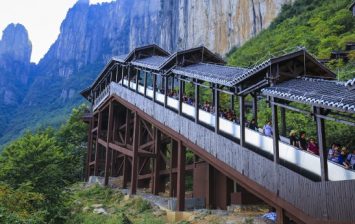 longest sightseeing escalator