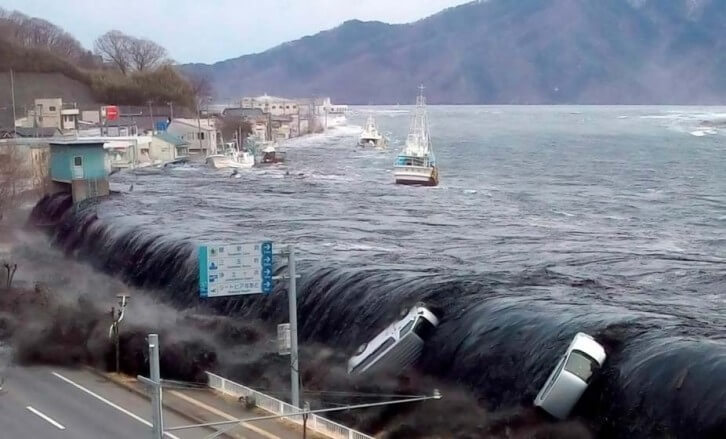 زلزال توهوكو- اليابان