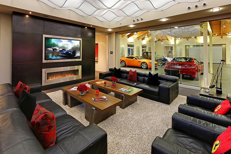 The Ultimate Car Collector Home in Washington 11