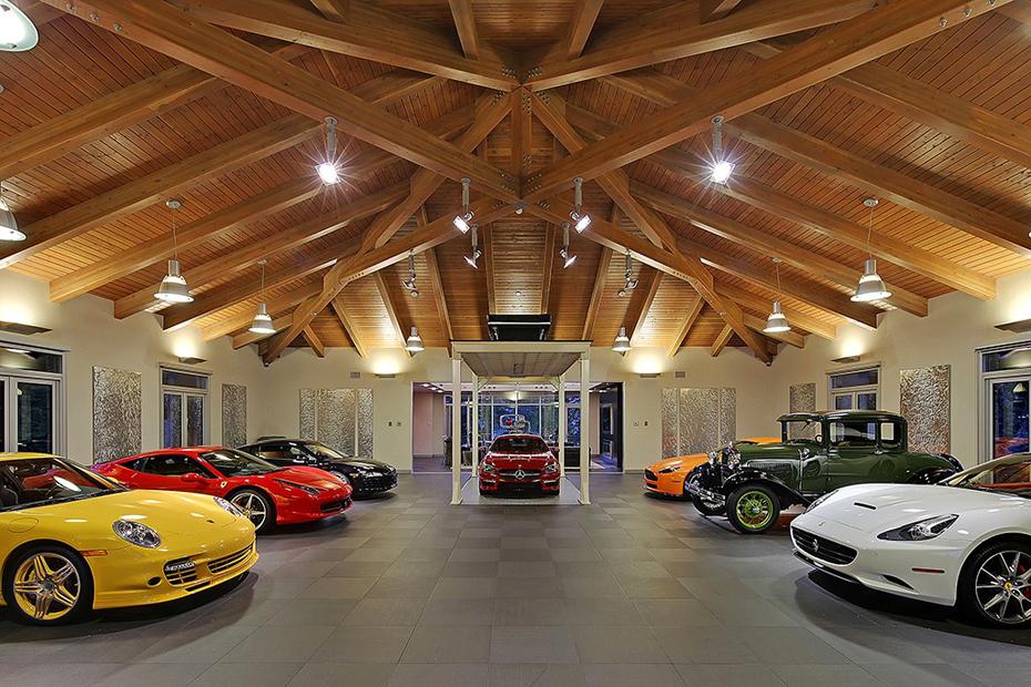 The Ultimate Car Collector Home in Washington 4