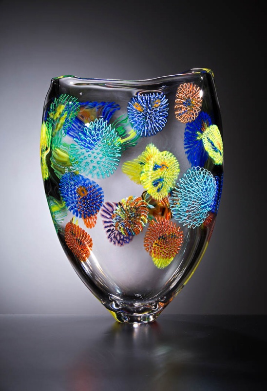  فنان إيطالي يصنع تماثيل زجاجية ملونة بأسلوب مذهل