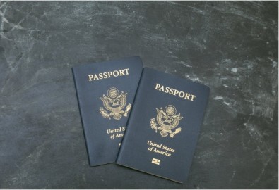 جوازي سفر أمريكيين