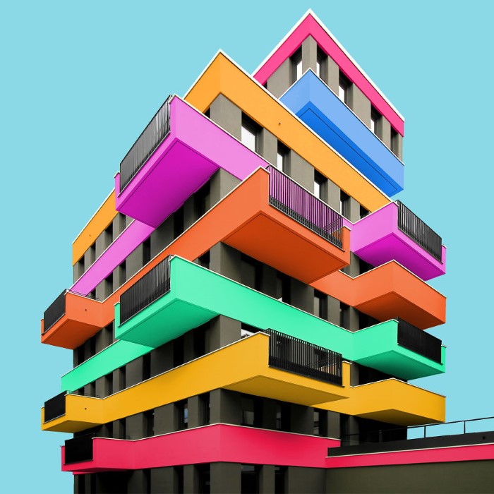 مباني ملونة 