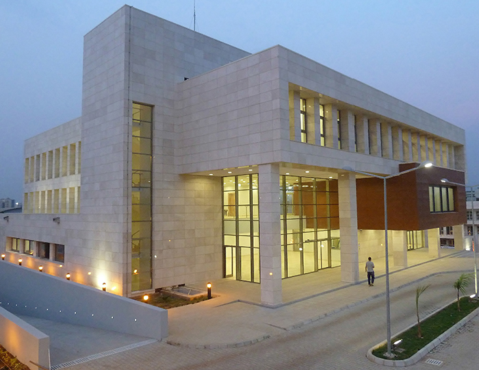 تصاميم بنايات السفارات حول العالم 16-أجمل-سفارة