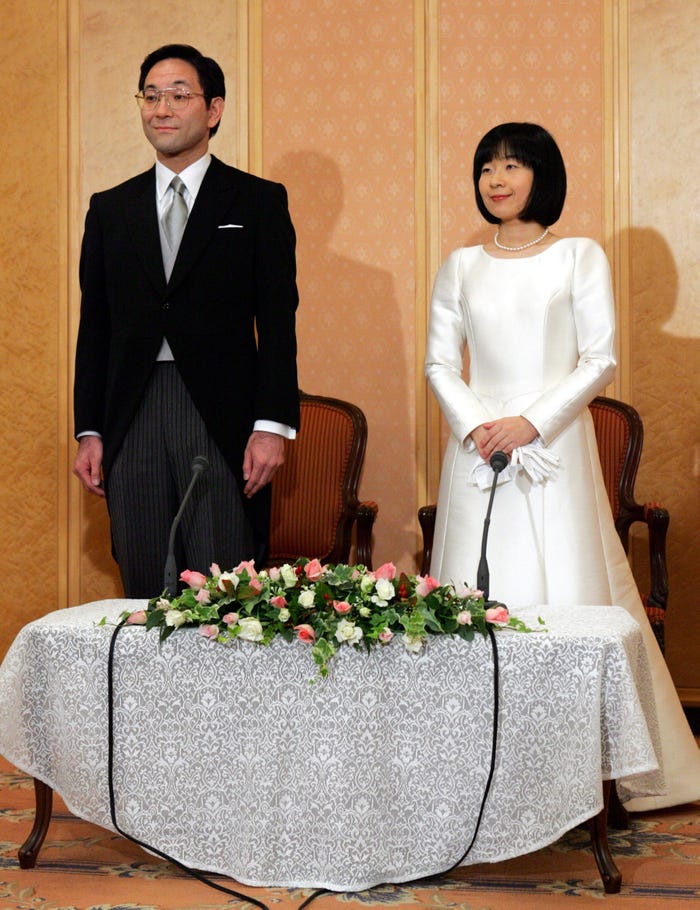كيف يبدو الزفاف الملكي في مختلف أنحاء العالم الأميرة-ساياكو
