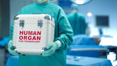 Surgeon with organ donation